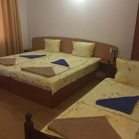 Aтанасов Ii 招待所