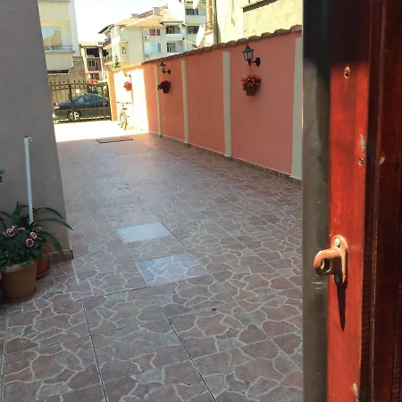 Aтанасов Ii 招待所